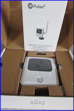 ADT Pulse Sensormatic OC810-ADT WIFI Outdoor IP Camera 60 Day Returns NIB