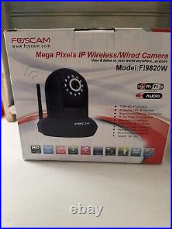 Foscam FI9821W HD 1280x720p Wireless Pan/Tilt IP Camera Black